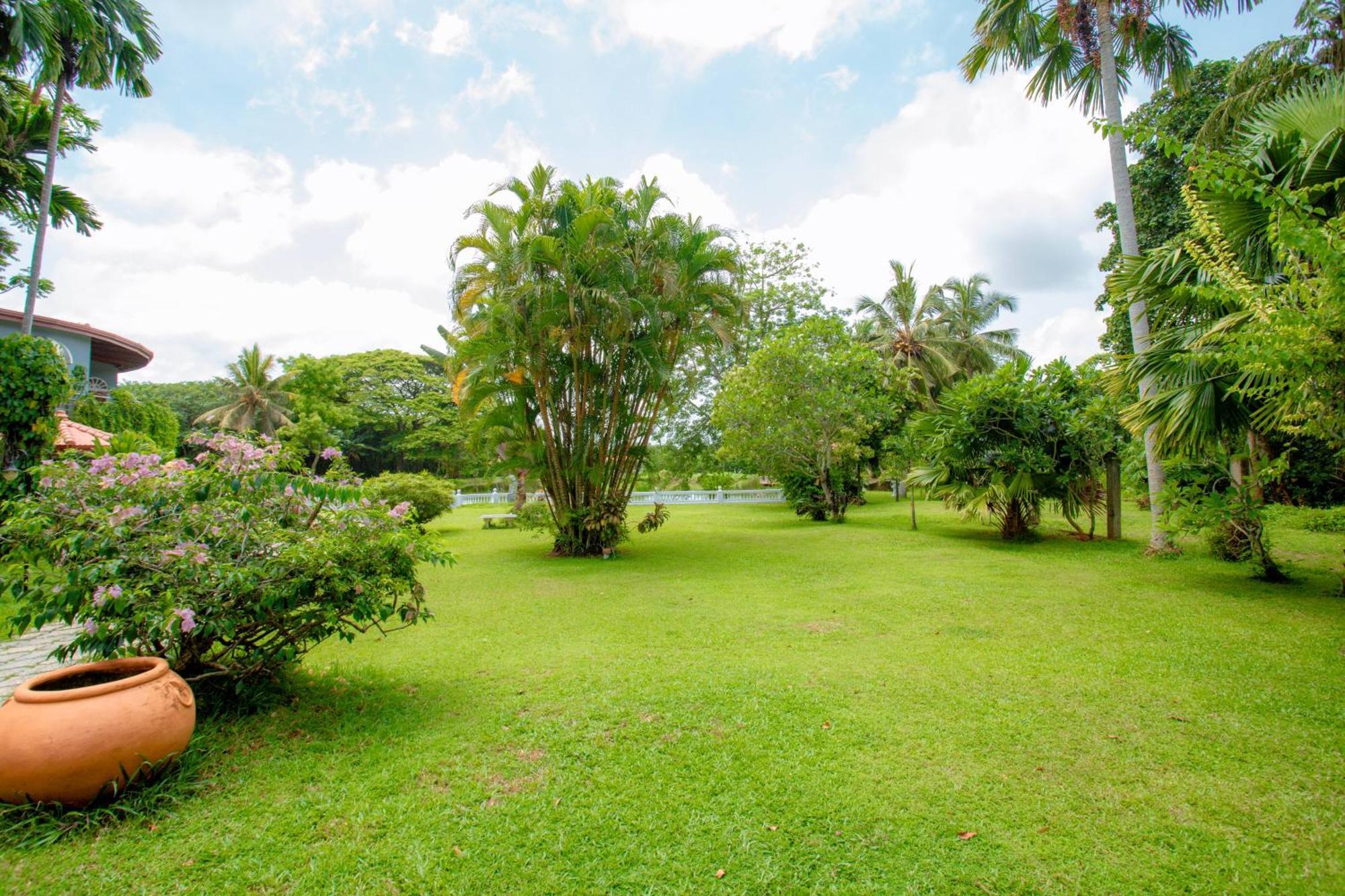 Ayubowan Swiss Lanka Bungalow Resort Bentota Exterior photo